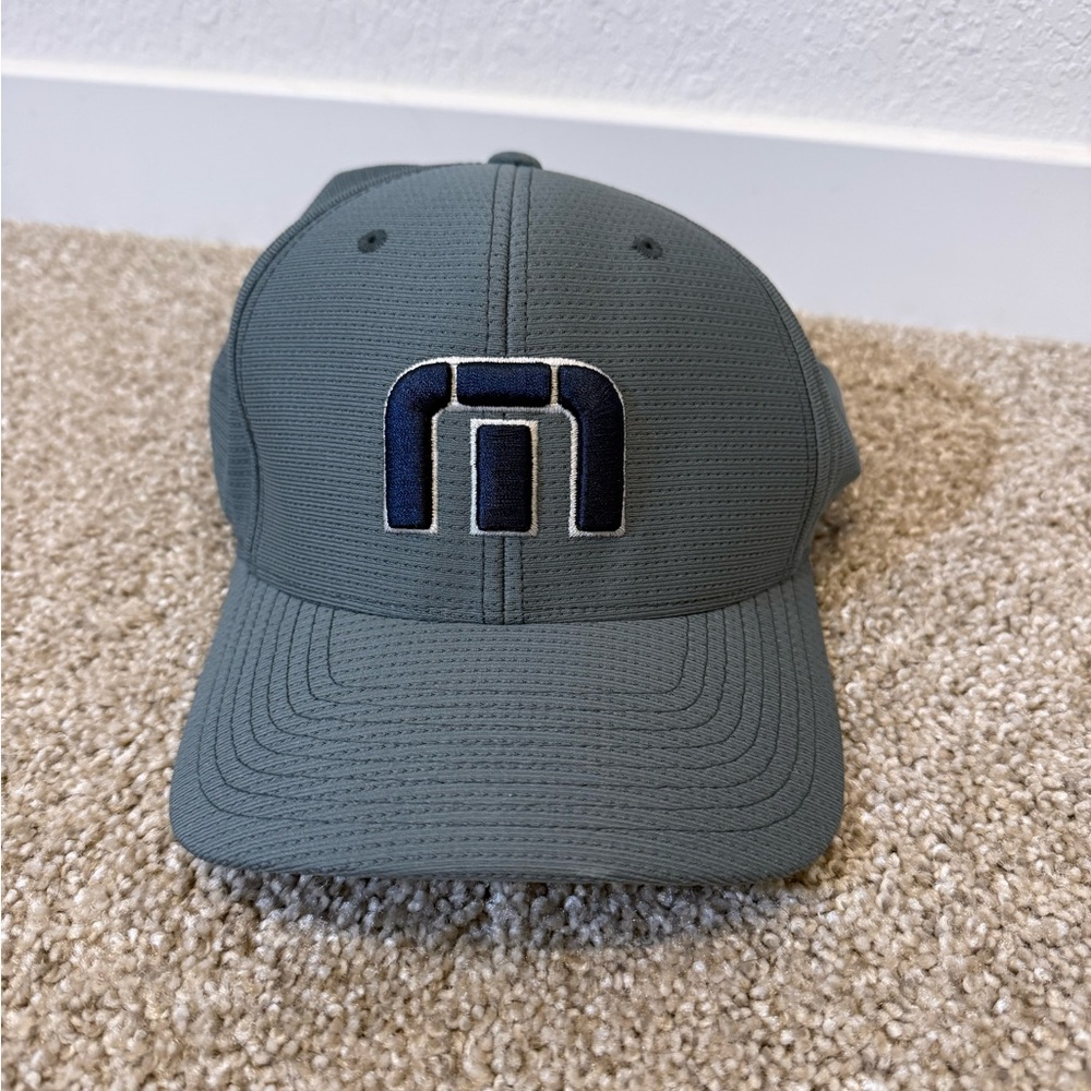 TravisMathew B-Bahamas Golf FlexFit Hat‎ L/XL